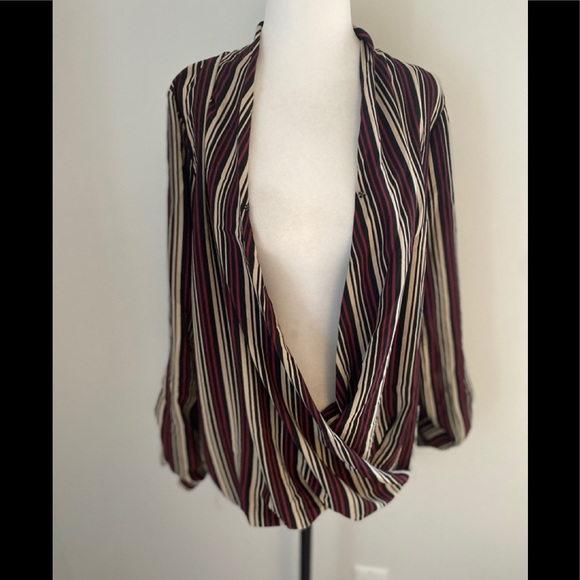 Anthropologie Pleione Wrap Blouse Stripped Medium - Picture 10 of 12